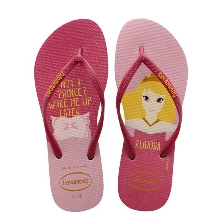 13 Comfy And Cute Pairs Of Flip Flops Our Readers Actually Swear By