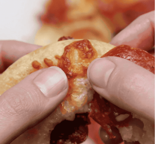 This pizza pretzel that's tantalizing you with its pull-apart striptease: