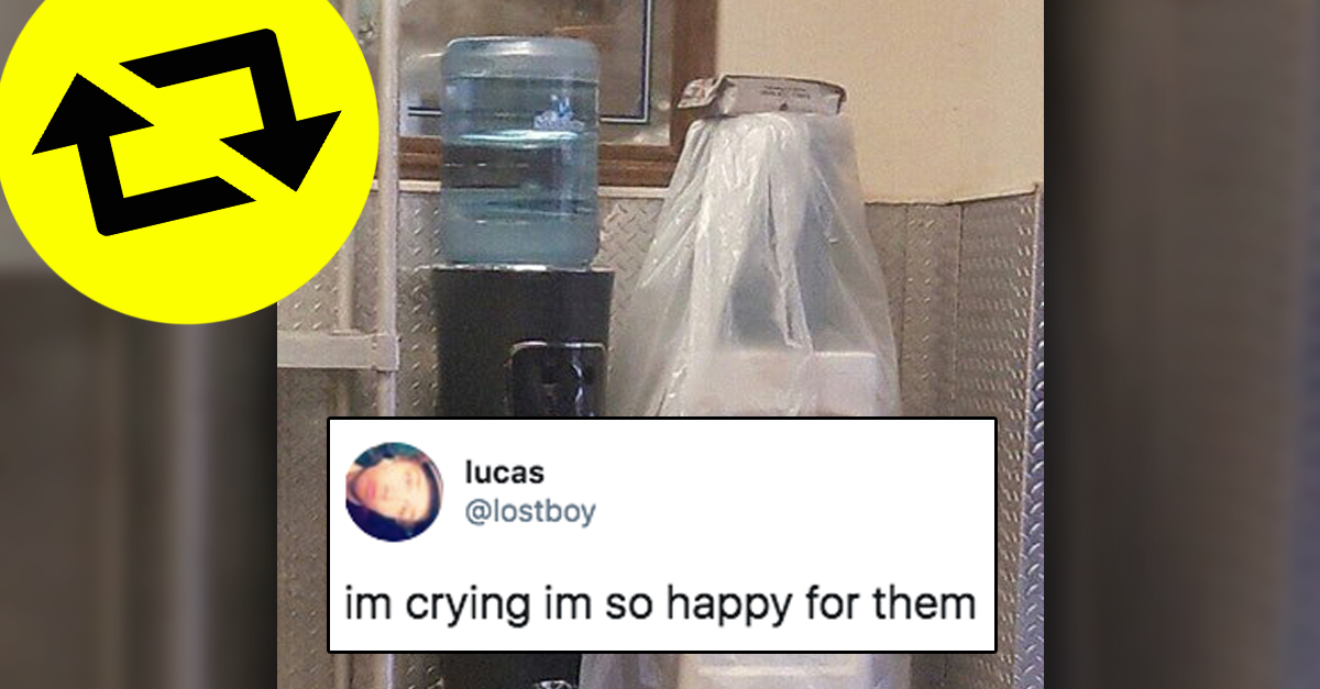 28 Funny Tweets That Got Over 50K Retweets This Month