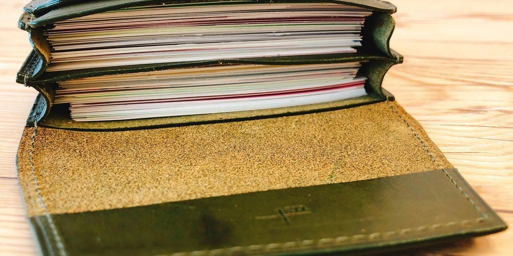 100枚入る めっちゃ便利な名刺入れ見つけた