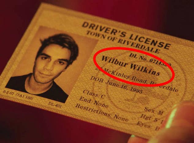 25 Details From Riverdale That Ll Make You Say How Did I Not Notice That