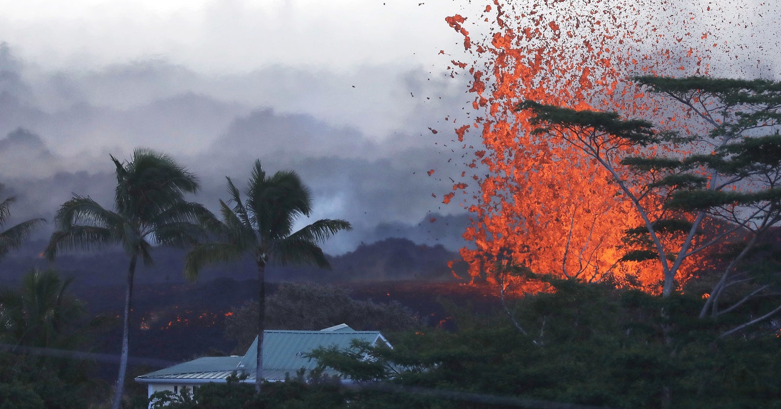 Updates Fountains Of Lava Erupt Near Homes On Hawaii's Big Island