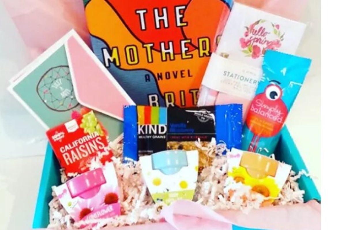 27 Book Subscription Boxes That You'll Absolutely Want To Sign Up For
