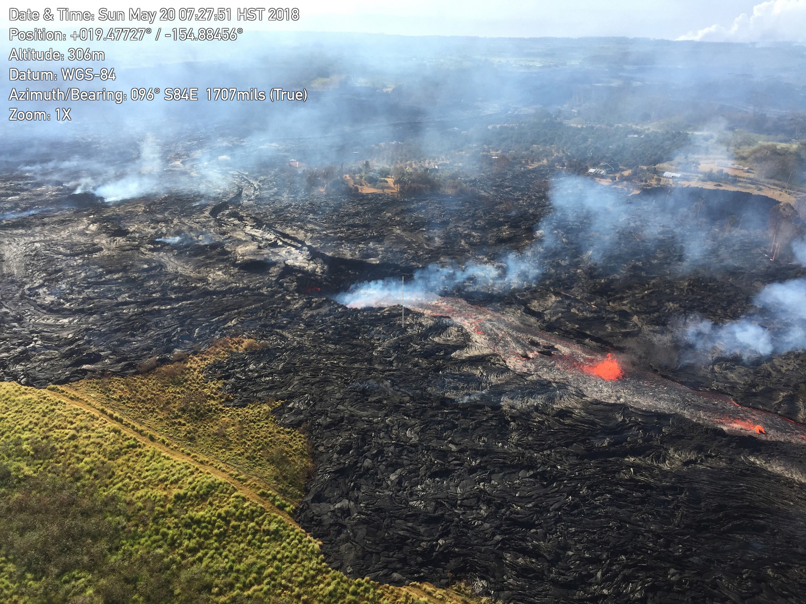 3週間以上続くキラウエア火山の噴火 溶岩は家や森を飲み込み続ける
