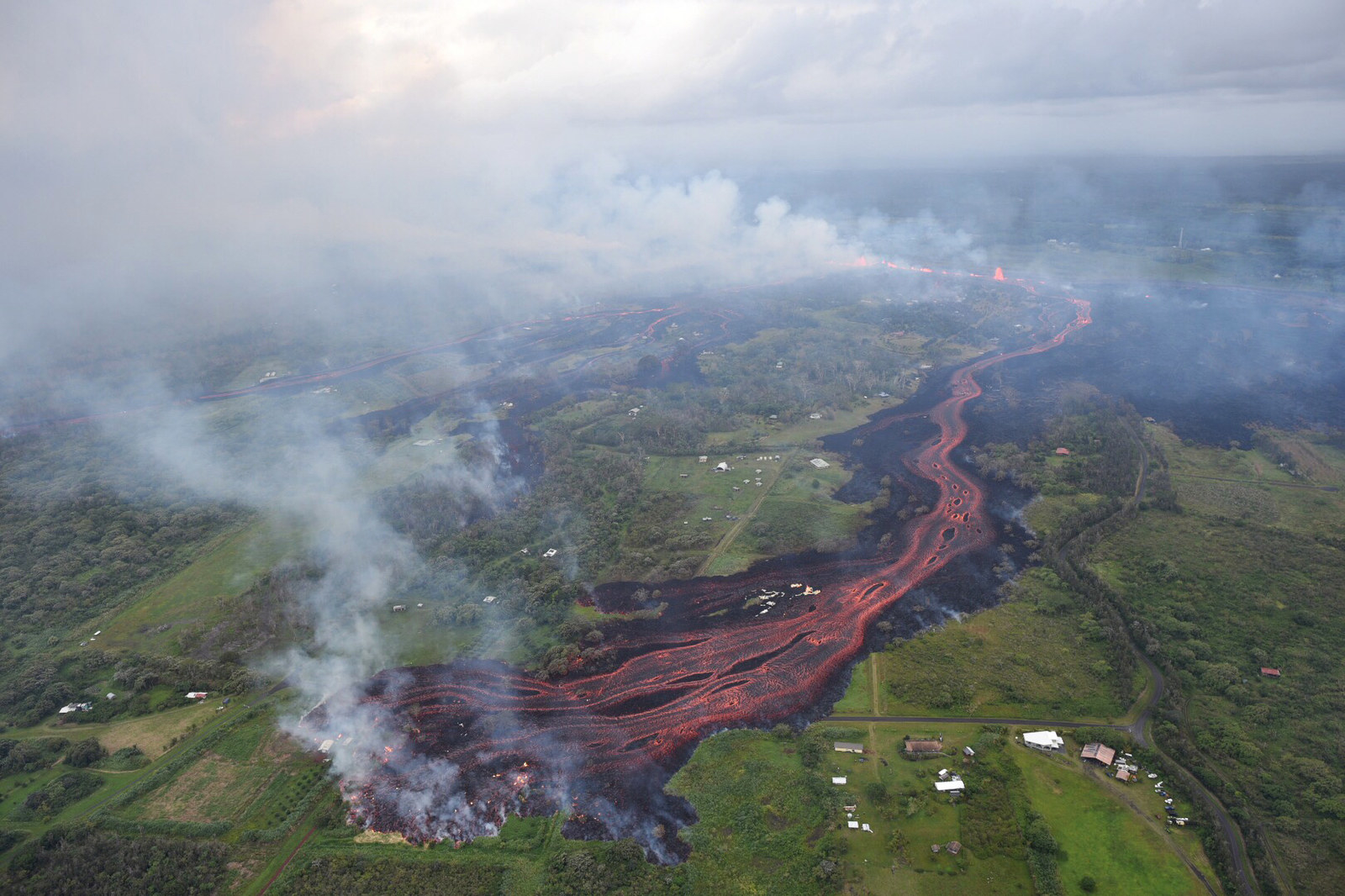 Incredible Photos Show Rivers Of Lava Flowing Through Neighborhoods In ...