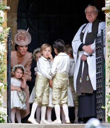 This Pic Of Kate Middleton At Her Sister S Wedding Will