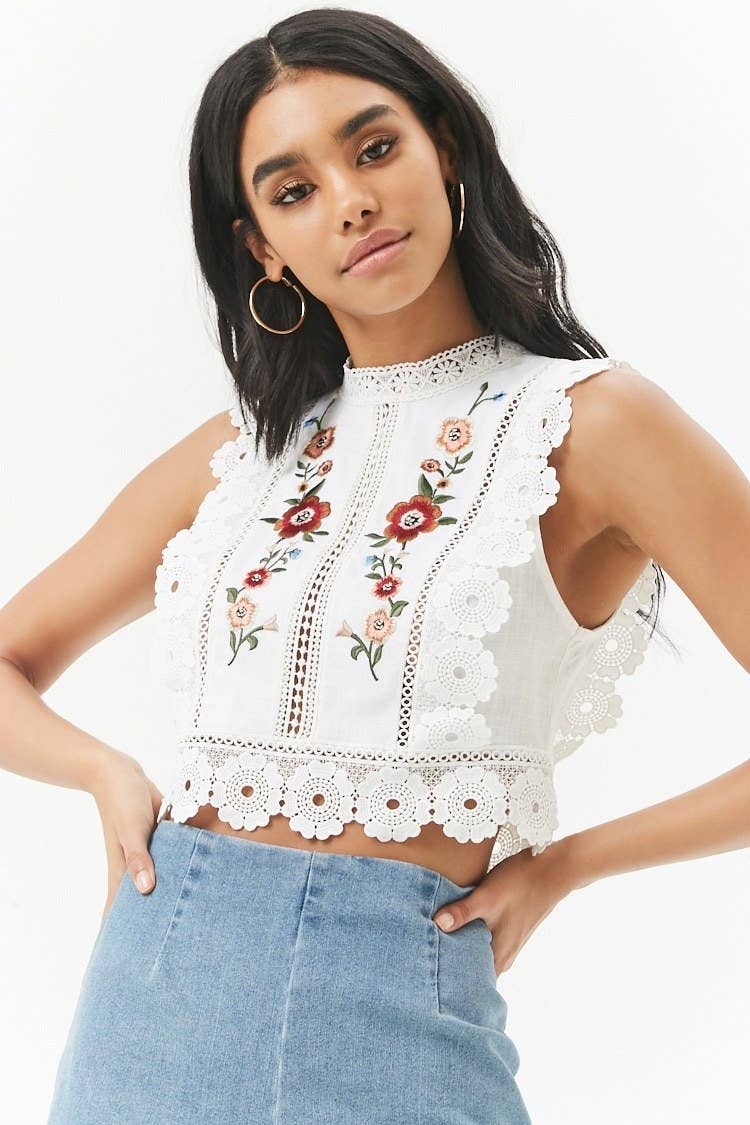 34 Gorgeous Tops You'll Want To Add To Your Closet ASAP, image size:750x1125