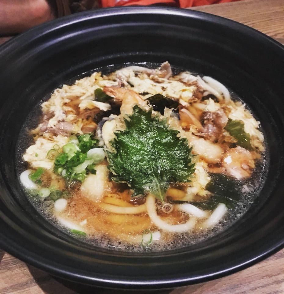 The signature TsuruTonTan Deluxe features your choice of thick or thin udon noodles topped with shrimp and vegetable tempura, beef short plate, chicken, and eggs in dashi broth. TsuruTonTan has mastered the art of udon, which is made in-house everyday using carefully selected blend of flour from Japan. The dashi broth is a unique mix of kombu kelp and bonito with various soy sauces to exude that perfect umami flavor.