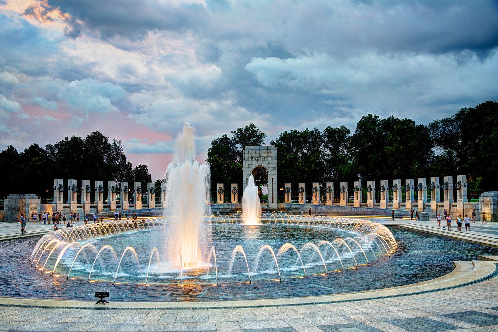 these-powerful-monuments-will-remind-you-that-freedom-isn-t-free