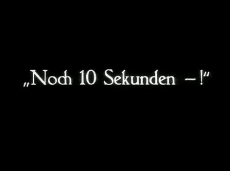 Fritz Lang benutzte 1929 in seinem Film Frau im Mond einen Countdown, um die Spannung zu steigern.