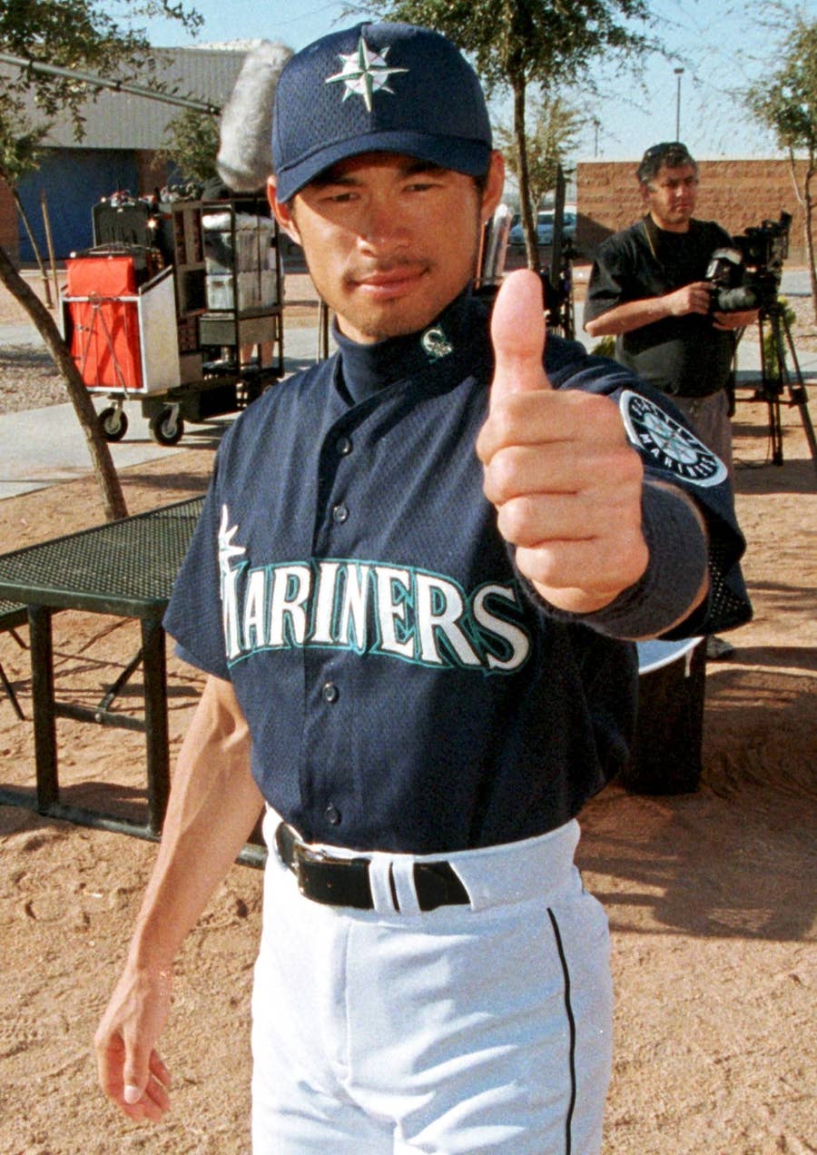 MLB Mens Seattle Mariners Ichiro Suzuki Alternate India