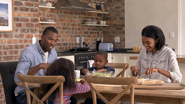 "My youngest sister always mysteriously disappears to ‘go to the bathroom’ after every family dinner (including big meals like Thanksgiving) so she doesn't have to participate in cleaning up."—Alex B.