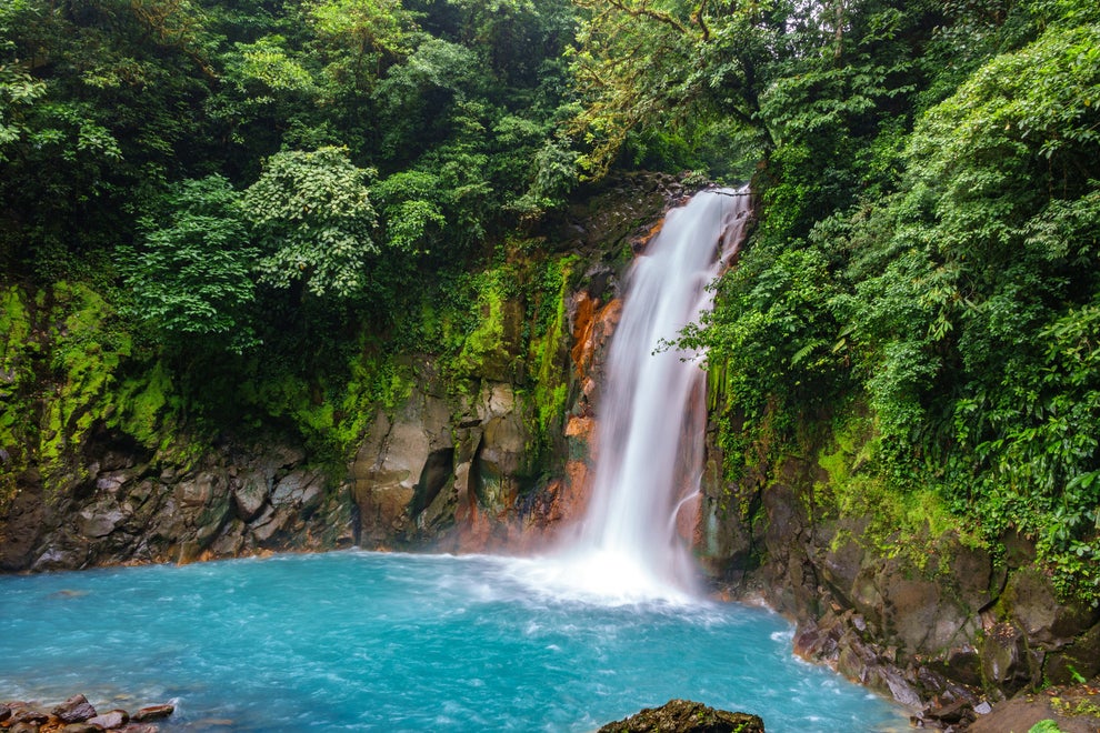 27 Incredibly Surreal Places Every Travel-Lover Must Visit