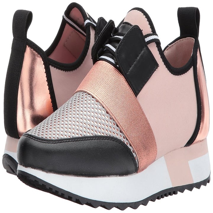 best sneakers in amazon