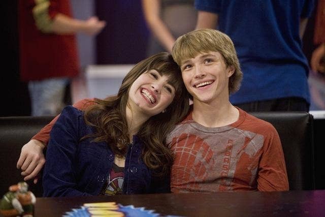 Sterling Knight Height, Weight, Age, Girlfriend, Family, Facts, Biography