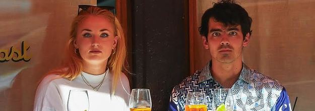 Find someone who looks at you the way @joejonas looks at #SophieTurner