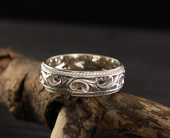 34 Seriously Gorgeous Wedding Rings You Can Get On Etsy