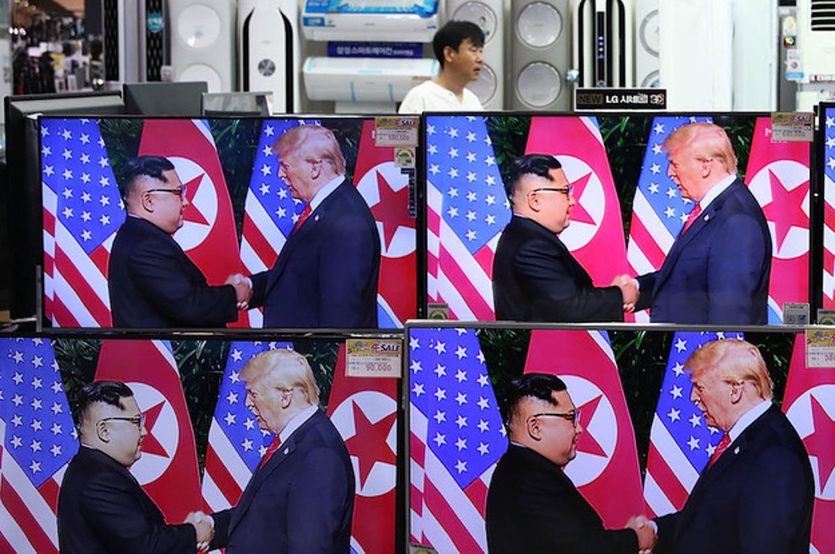 Estes Foram Os 12 Momentos Mais Esquisitos Do Encontro Entre Trump E Kim Jong Un