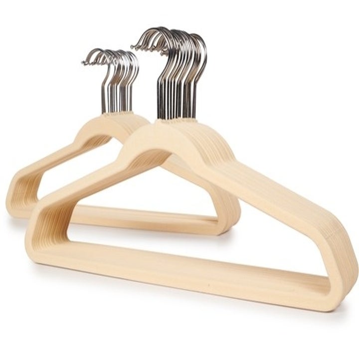 These Boxed NonSlip Hangers Are The Cheapest Hangers You Can Find On