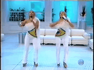 A dupla até posou para a Playboy em janeiro de 1999.
