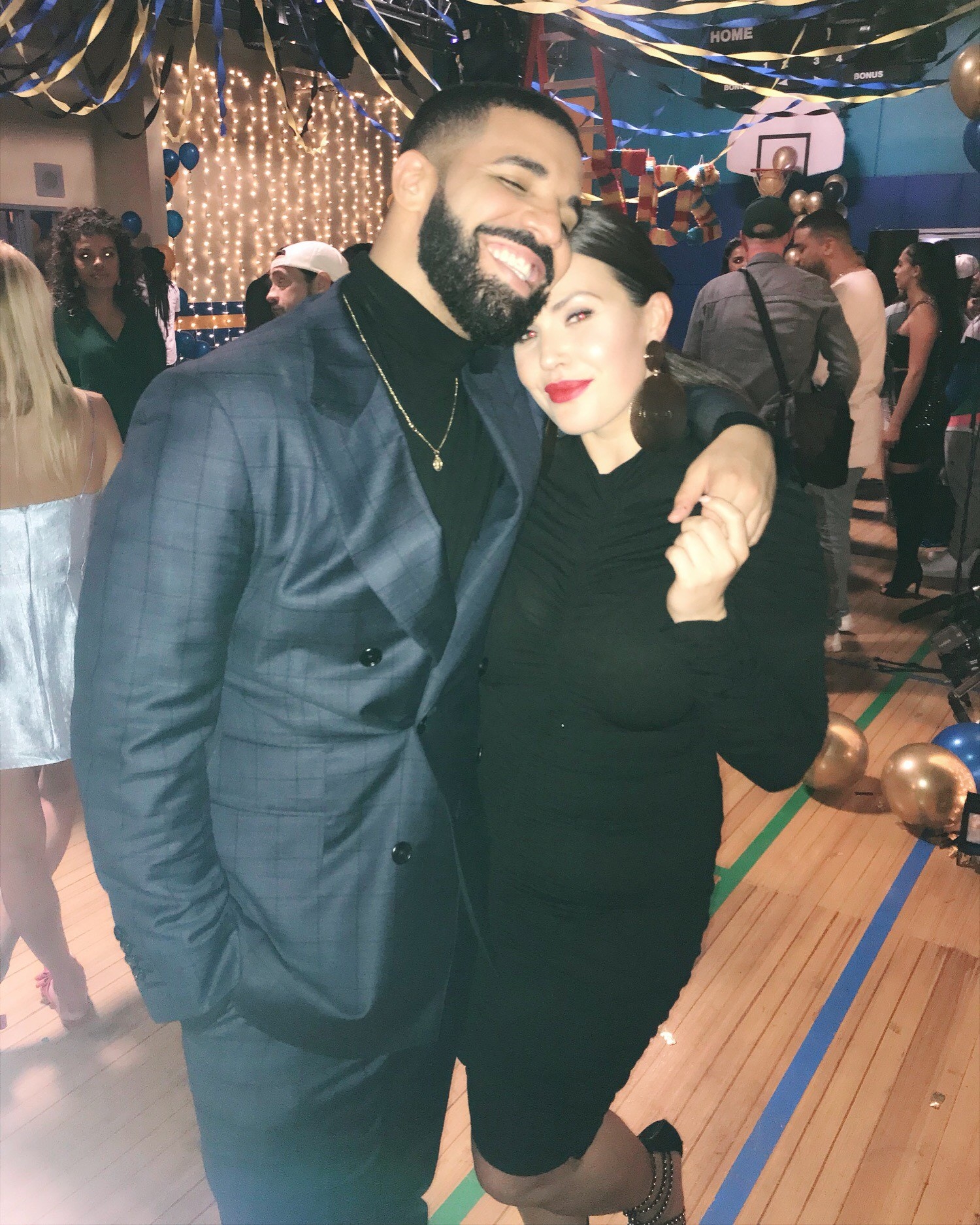 behind-the-scenes-of-drake-s-degrassi-reunion-music-video