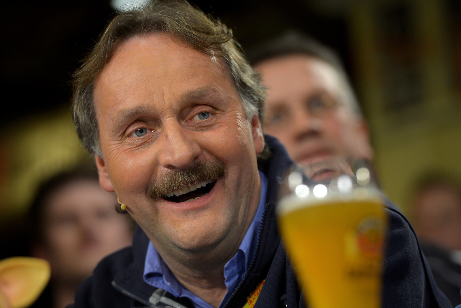 Peter Neururer, Trainer-Legende, hat über Captagon-Doping gesprochen.