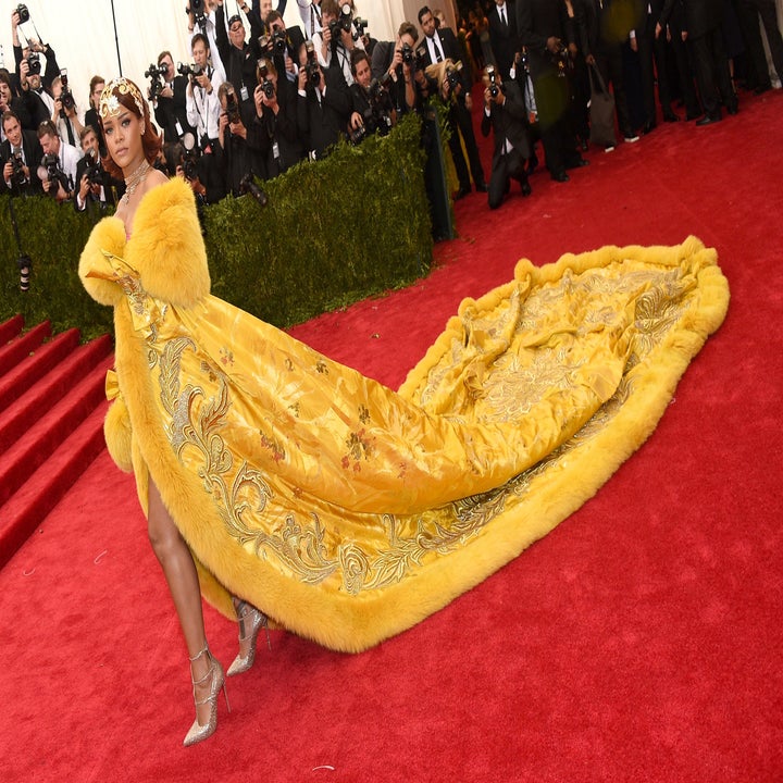 Rihanna Dragged Helena Bonham Carter's Dress To Her Face And It Means ...