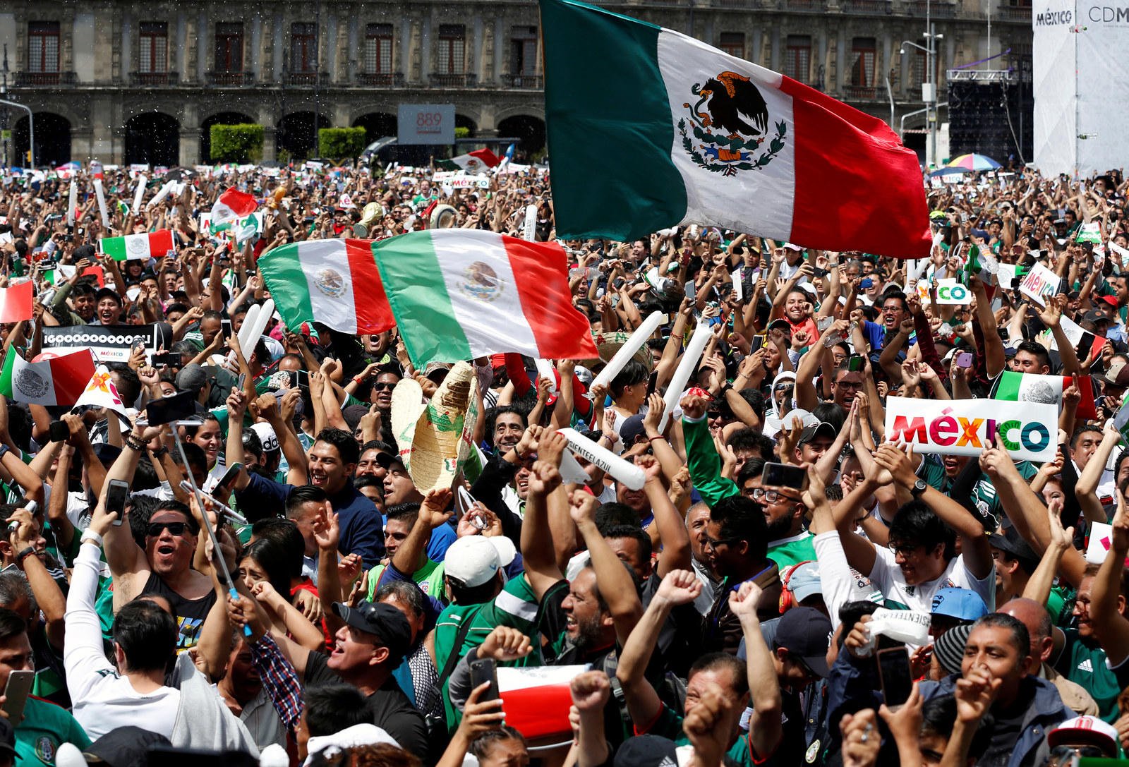 Royals mascot tells of being in Mexico City during earthquake