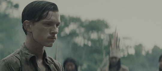 He smashed his face when he didn't land a backflip. He said, "I remember hitting my face on the floor and going, 'Shit.' I stood up, I thought I'd knocked my teeth out and the make-up artist was laughing at me." It's actually not the first time he broke his nose on set. It's the third. He most recently broke his nose last November. In his Instagram story, he never revealed the set he broke it on, but fans think he injured his face while filming Avengers 4.