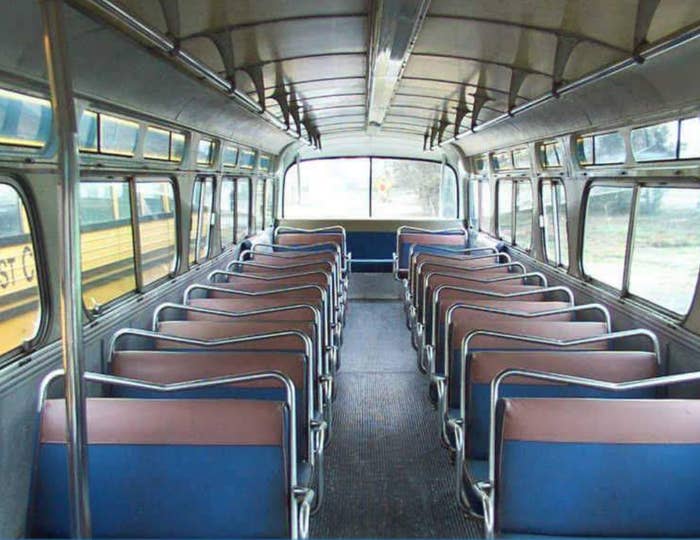 This Greyhound Bus Was Turned Into A Mobile Home And Omg