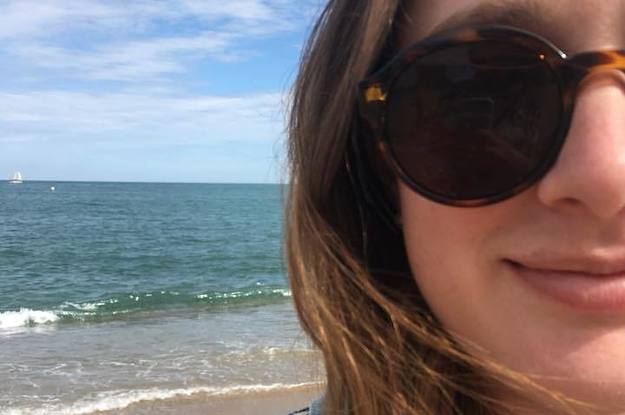 This Woman's Face And Throat Swelled After Eating A Nut Under A Doctor's Supervision