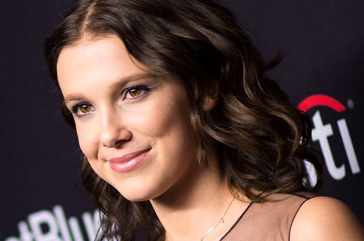 Millie Bobby Brown's, 15, SAG Awards 'mature' outfit criticized on social  media