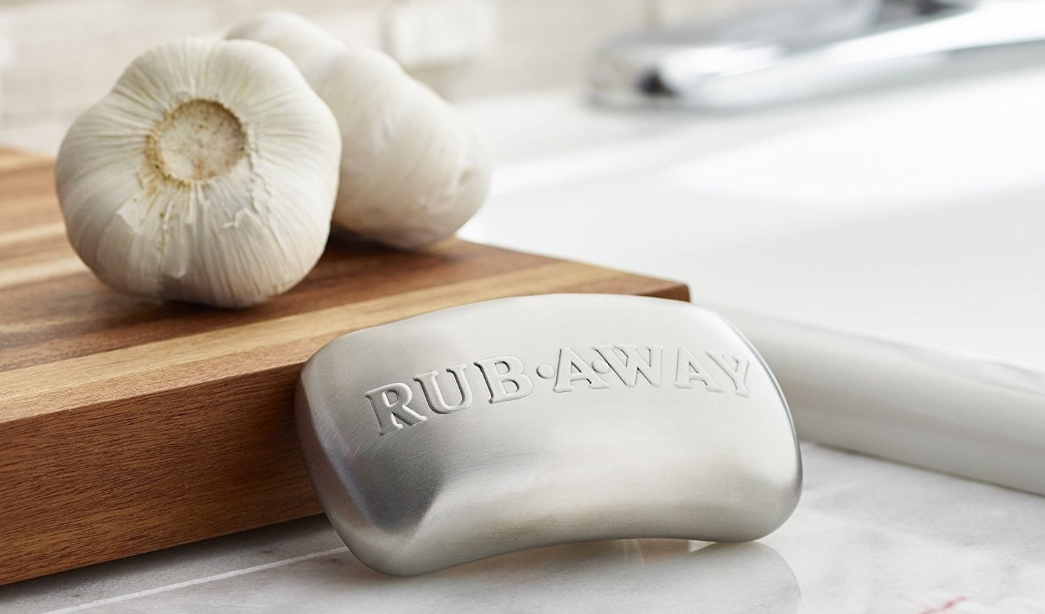 The soap bar-shaped stainless steel, with the text "rub away" on it