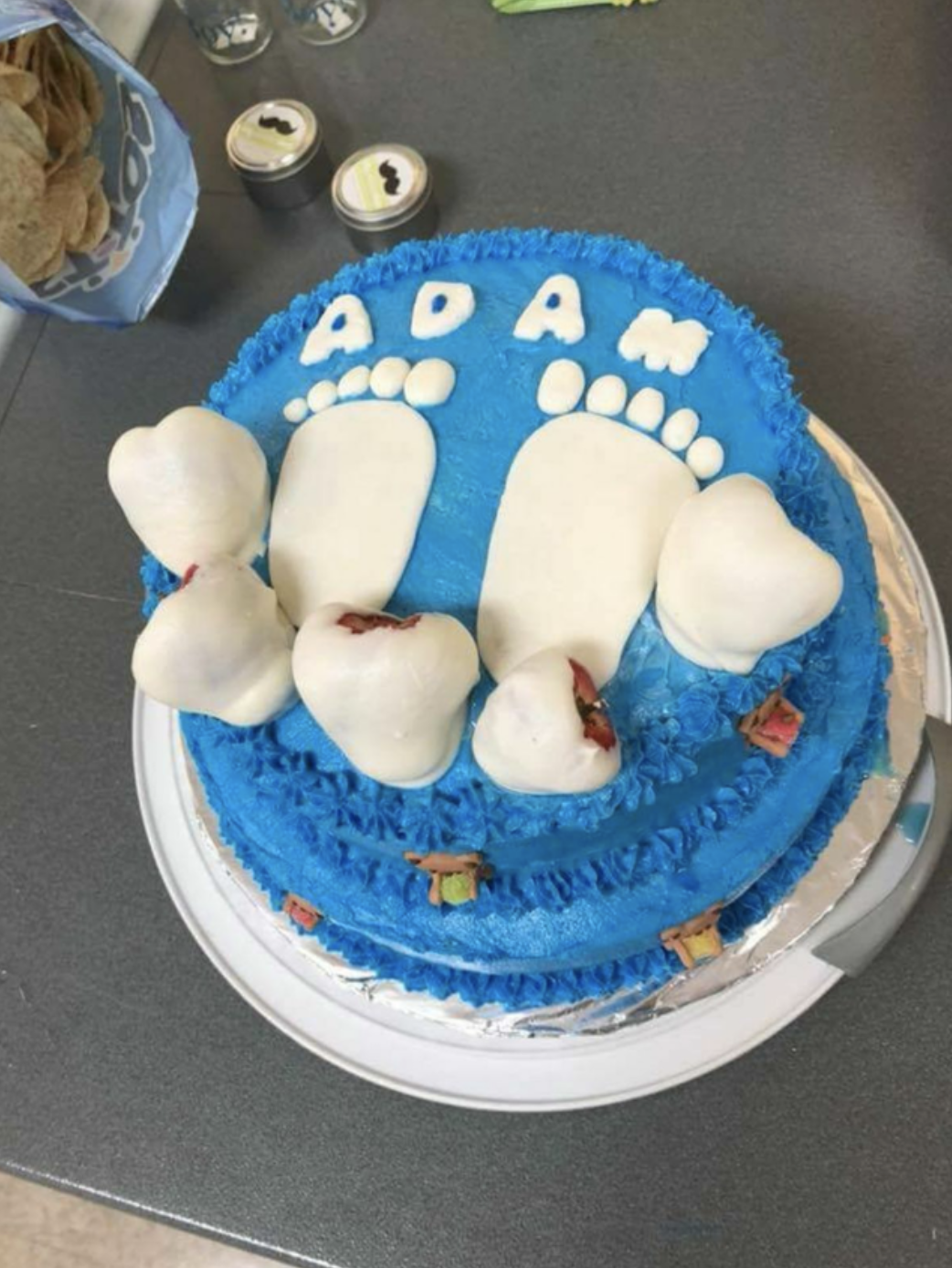 We Love This Hilarious Woolworths Cake Fail - Mouths of Mums