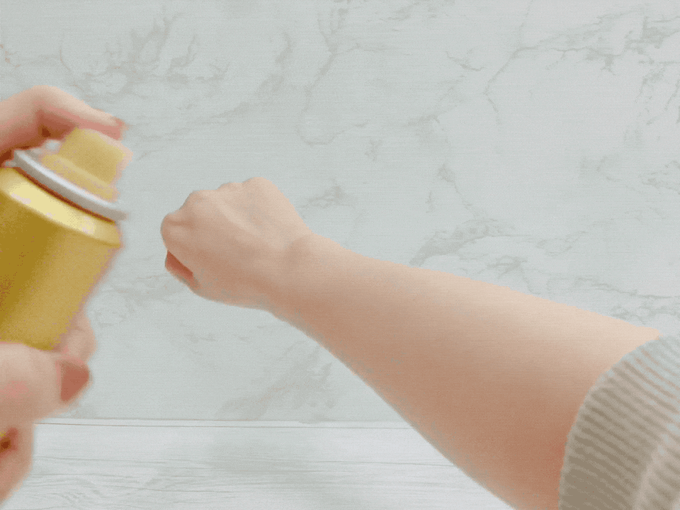 若干ペタペタはしますが、そんなに気になる程でもないです。アネッサらしく、しっかり「SPF50+ PA++++」のところが嬉しい…!