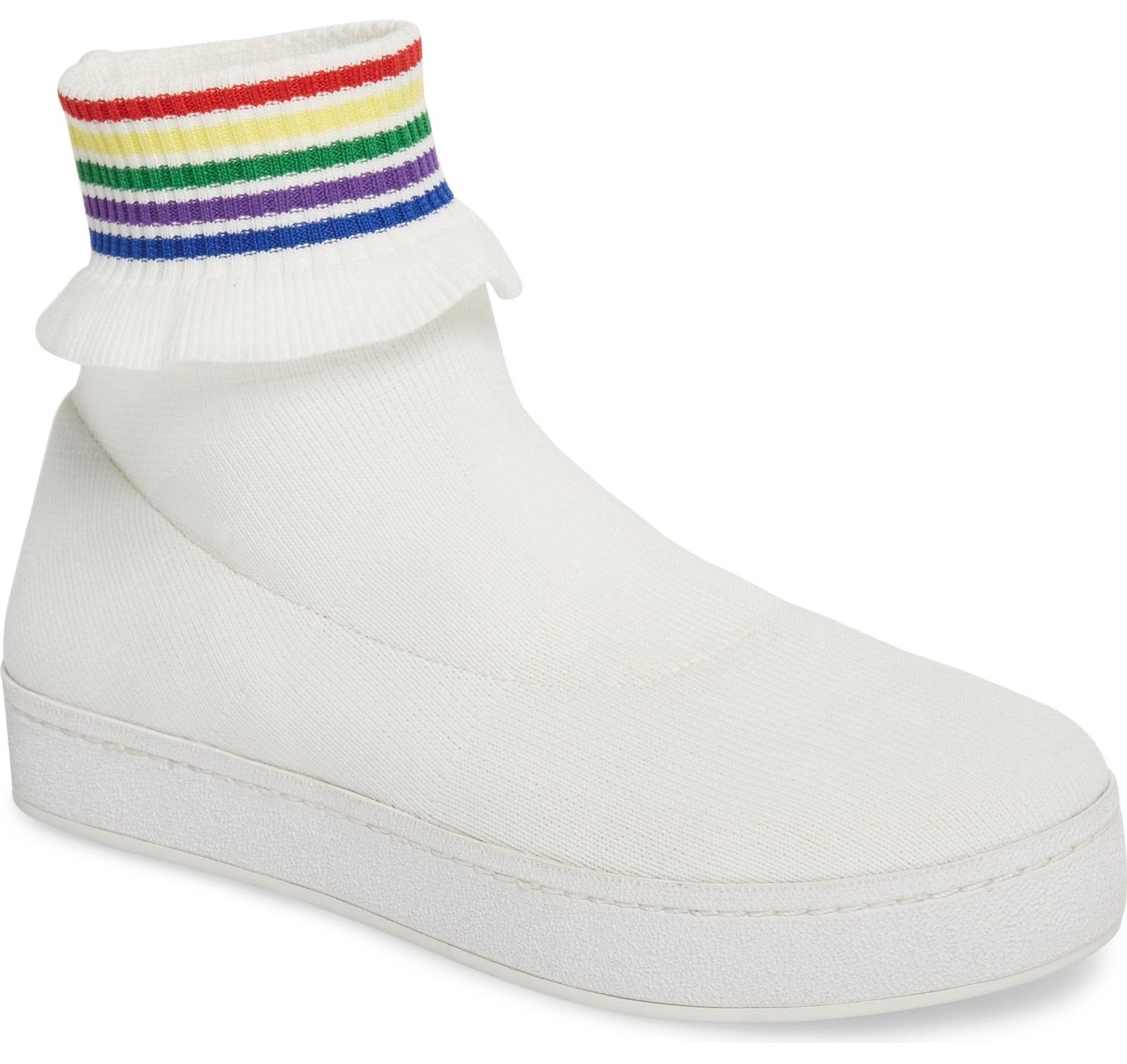 19 Pairs Of Comfy AF Sock Sneakers For Anyone Without A Balenciaga Budget