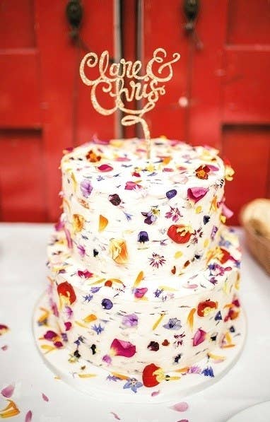 17 Wedding Cakes That You Thought Only Existed In Your Dreams