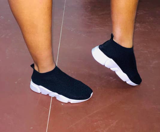 Balenciaga sneakers look like socks hotsell