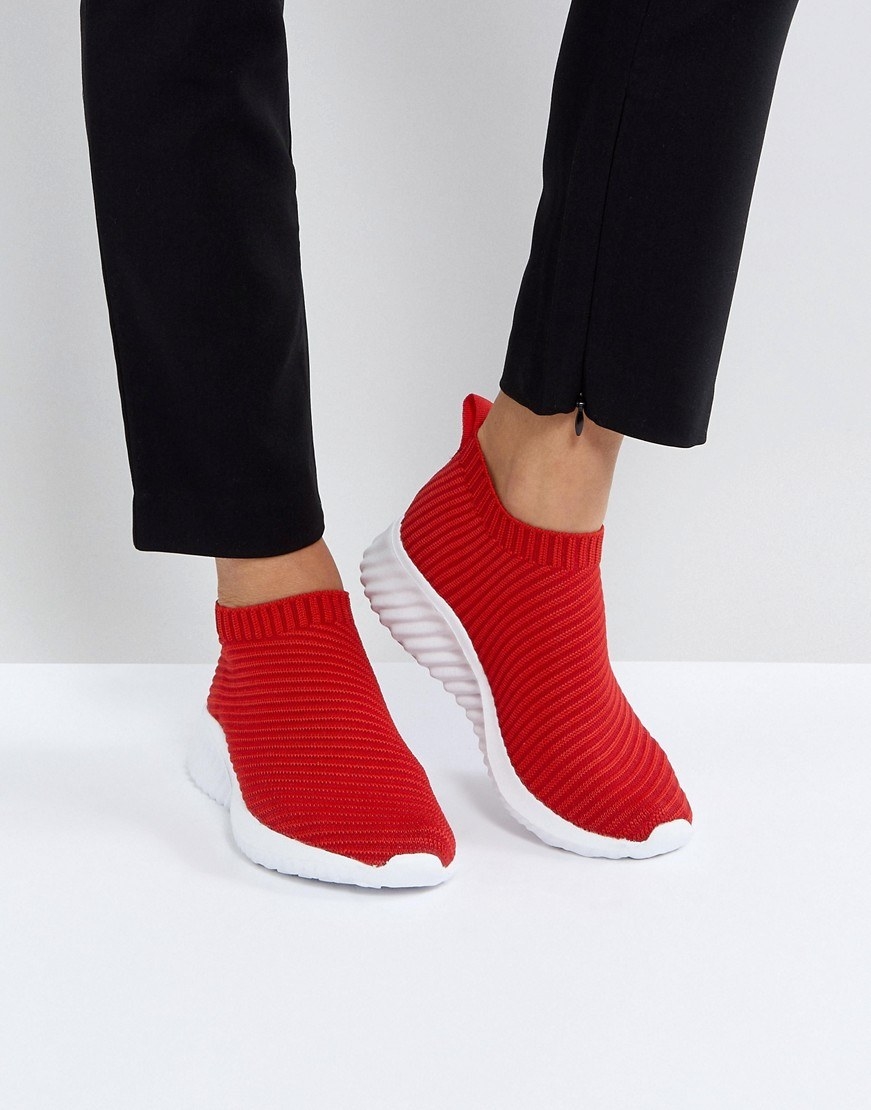 What type of socks to wear with white sneakers? - Socks n Socks