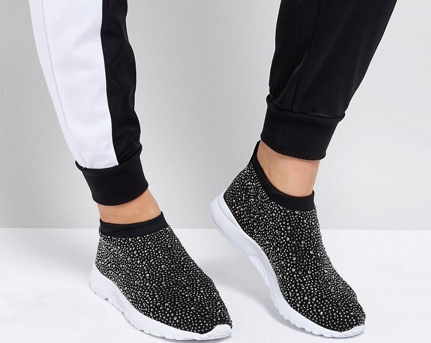 19 Pairs Of Comfy AF Sock Sneakers For Anyone Without A Balenciaga Budget