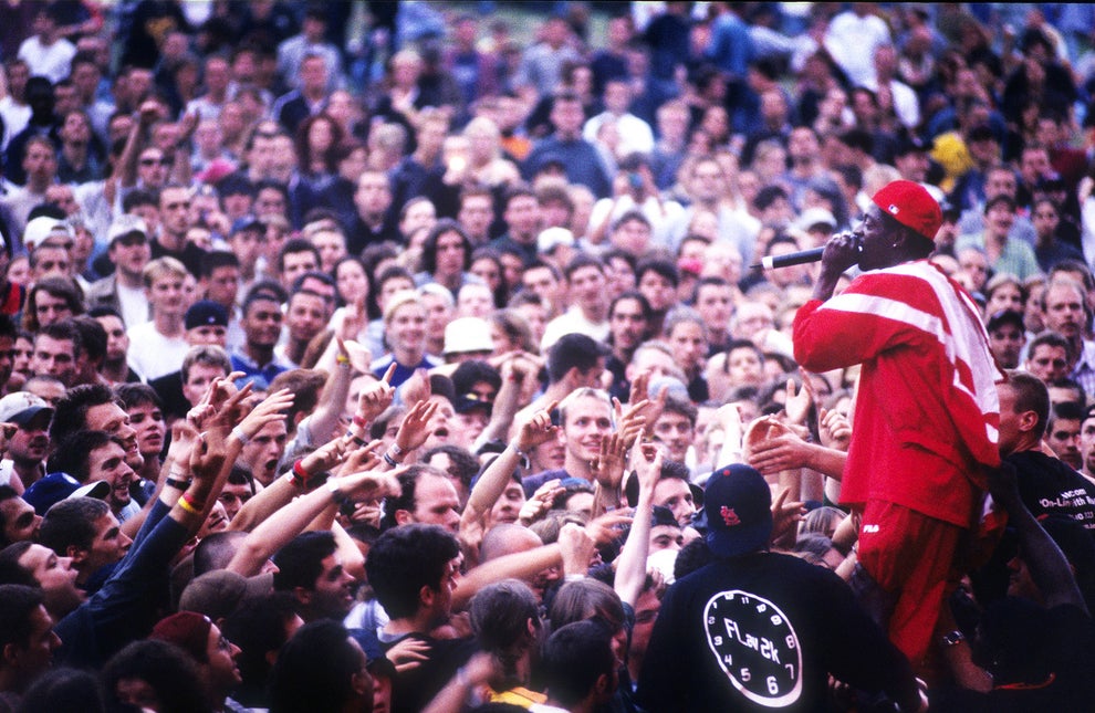 28 Pictures That Show Just How Intense Music Festivals Were In The '90s