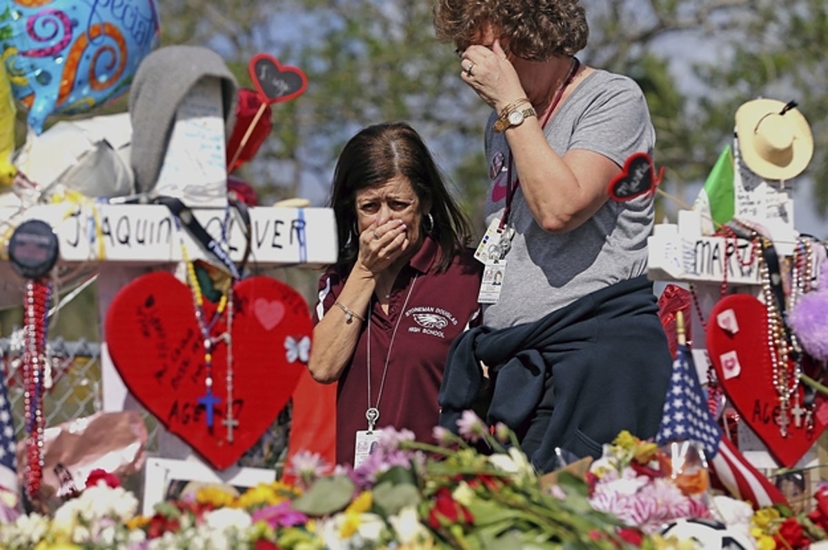 The Parkland School Shooter's Mother Let Him Buy Guns Despite Warnings ...