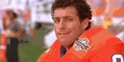 «J'ai été figurant dans les stands dans le film Waterboy avec Adam Sandler. On a reçu 50 dollars (42 euros), un t-shirt orange et un sandwich au jambon. Je venais d'avoir 18 ans et j'ai prétexté une maladie au boulot pour la première fois (où j'aurais été payé 45 dollars, soit 38 euros la journée, mais sans t-shirt ni sandwich au jambon).»—rabbimarcb