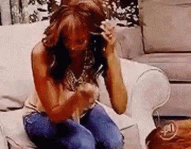 Sim, vamos assustar essas mulheres inocentes, principalmente depois de uma das competidoras ter desmaiado de verdade no Ciclo 4 e ter sido levada ao hospital.