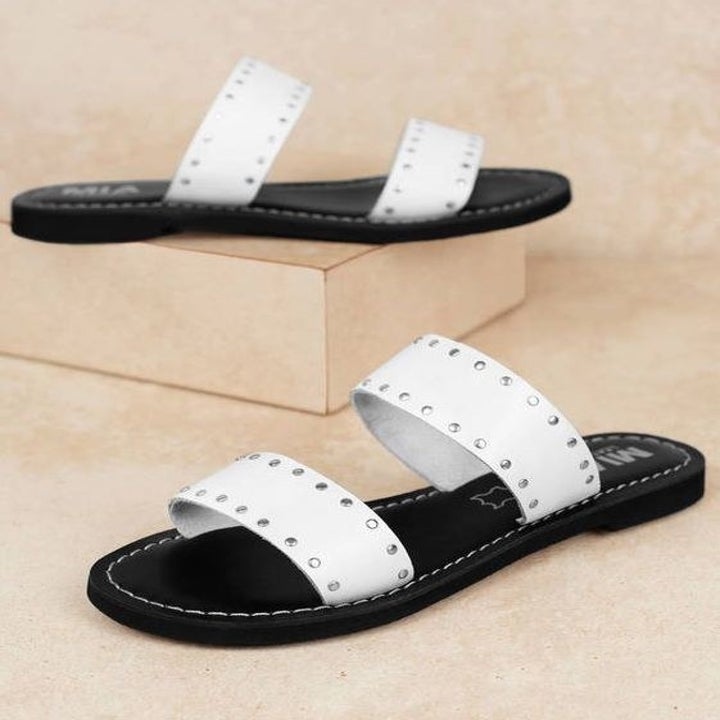 best place to buy sandals online