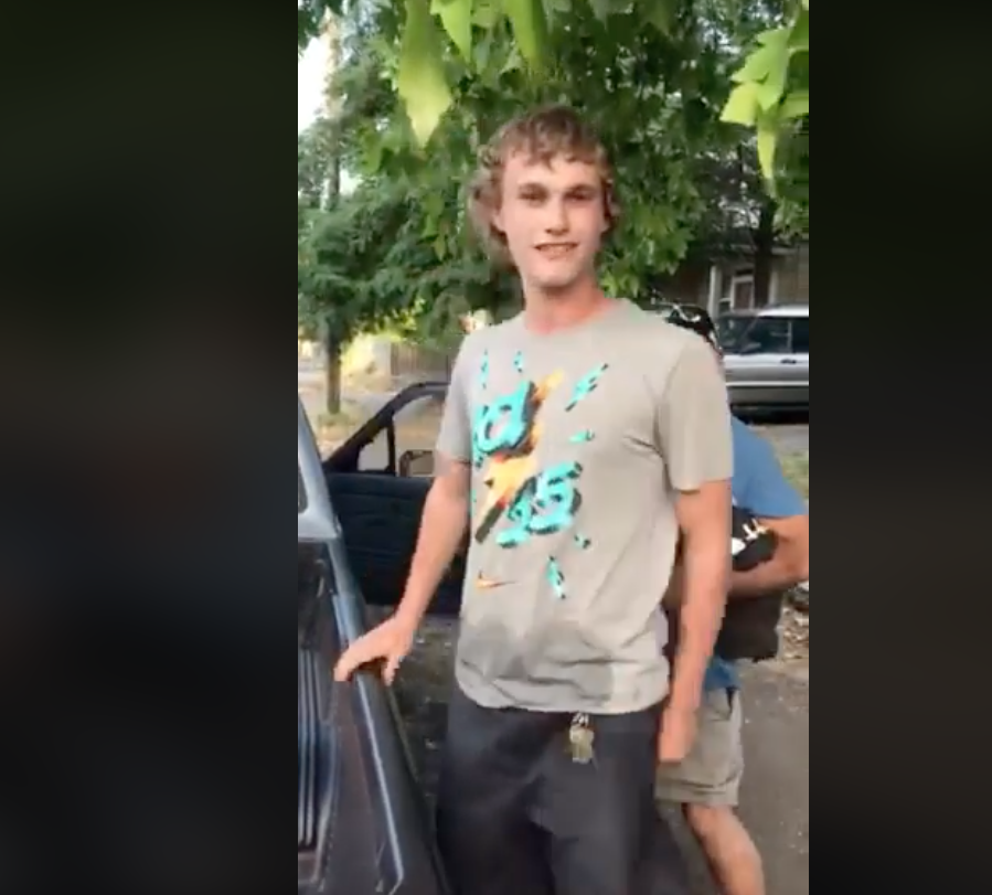 You Embarrass America A Video Caught An Oregon Man Yelling An