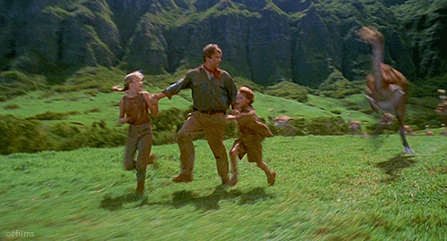 At one point, the protagonists hide behind a tree trunk to escape from the dinosaurs, just like in the first movie.