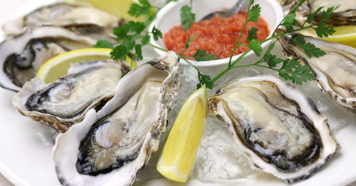 フロリダの男性 細菌に汚染された生牡蠣を食べて死亡