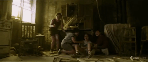 Which has me dead because in the novel and the miniseries, this is the first time the club's reunited since their pact as kids, so yanno, it's a damn important scene.