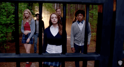 It's giving me major Vampire Academy vibes??? Let me know what you think in the comments!